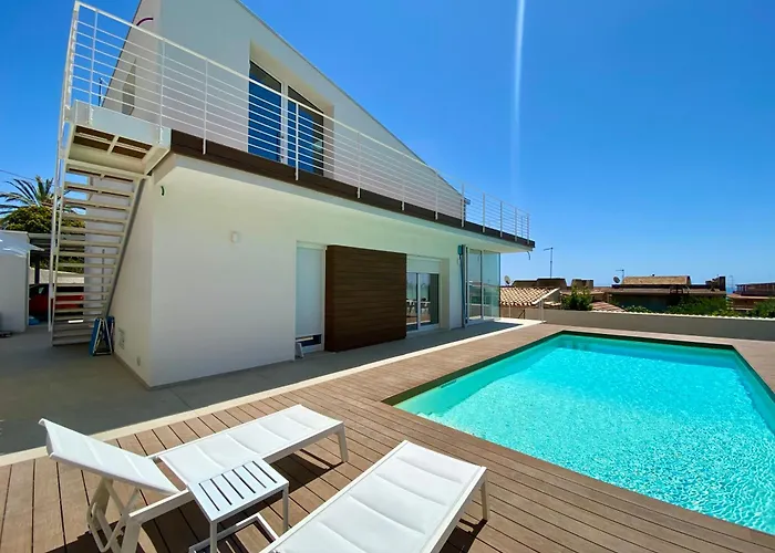 Lucia - Piscina Privata Riscaldata * Marina di Ragusa